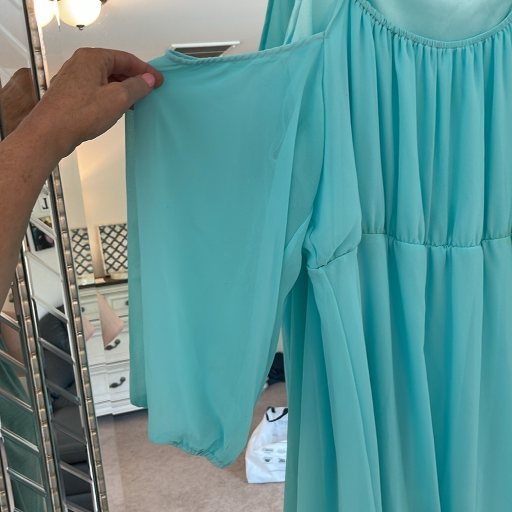 A- Afibi long teal dress. Dropped shoulders and front spaghetti straps 2XL - Picture 5 of 9